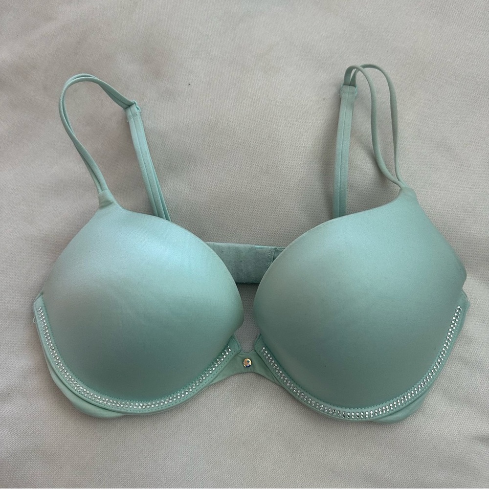 Victoria’s Secret Diamond push up bra 34C